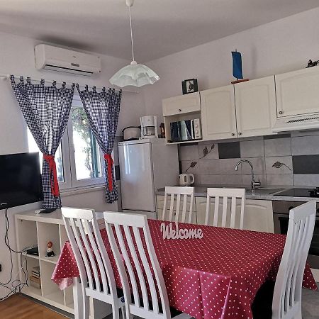 Villa Fortudor Милна Екстериор снимка